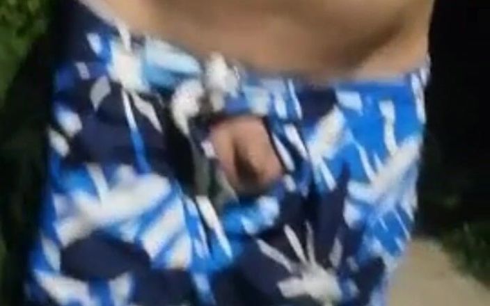 Adashah: Sissy exhibitionist risk skog promenad