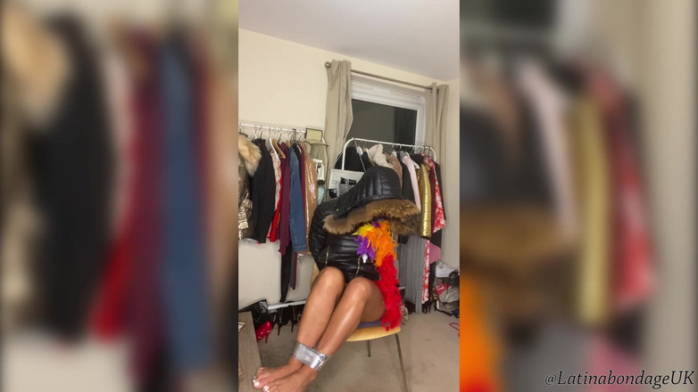 Latina Fetish: Kürklü ve parkaslı latin (bölüm 2)