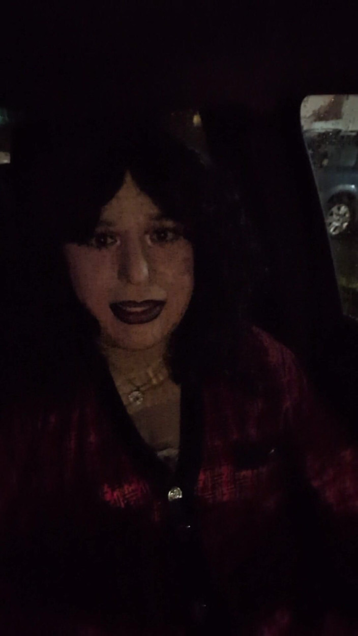 Tongue Lashor 69: Bersendirian di dalam kereta