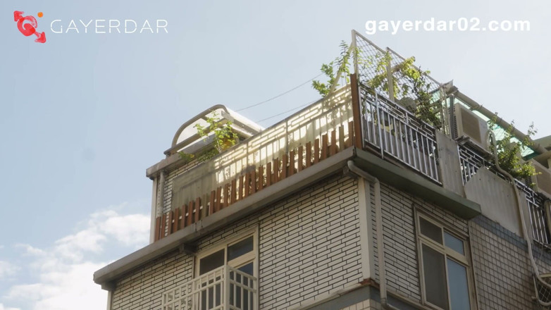 GAYERDAR: Gd-026 발정난 처녀 군인 24 시간 동안 플립 섹스