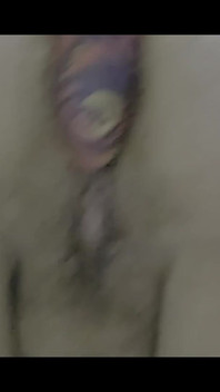 Oooouf c’est juste tellement gros, le sentir éclater c’est littéralement tellement intense