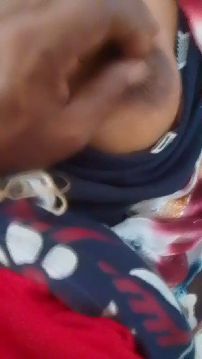 Masuuma Aktaaar: Esposa y esposo indios en video de sexo caliente