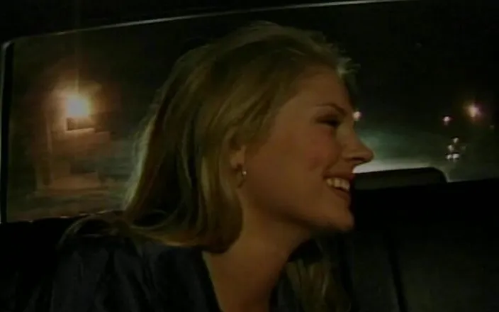 Lovers Of Vintage: Beautiful Classic Dolls Having Lesbo Fun in the Backseat of...
