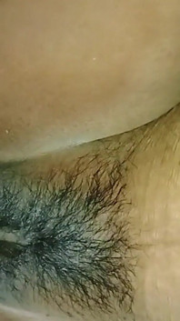 バビは義兄の黒太いペニスを手に入れました