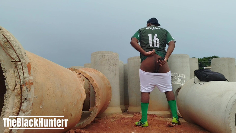 TheBlacKHunterr: Al volver del partido todo sudado, me emocioné y tuve...