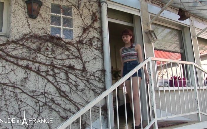 Nude in France: Lilia è tornata grazie a te
