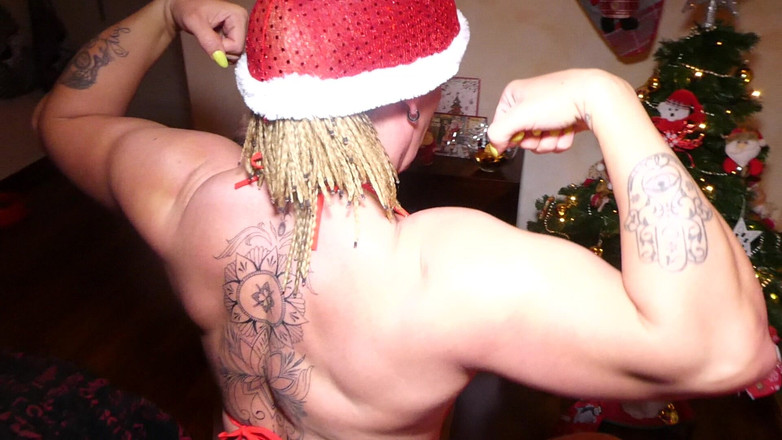 Danaxmuscles: Mrs. claus, schlampe und geil