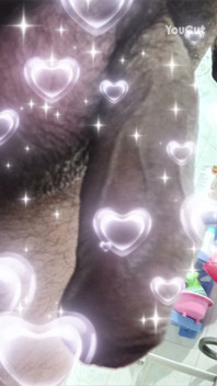Handsome Dick with an Open Head, Close-up!