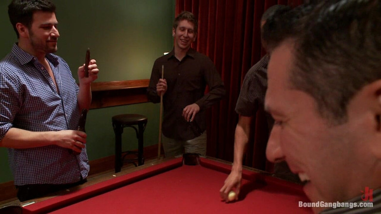 Bound Gang Bangs by Kink: Noivo quente espiona sua despedida de solteiro e é punido