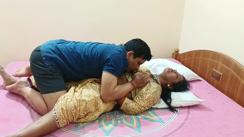Popmini: India sexy casada bhabhi romántica mamada y sexo caliente en...