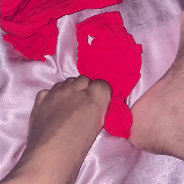 Emilytyche: シャワーとベッドのつま先