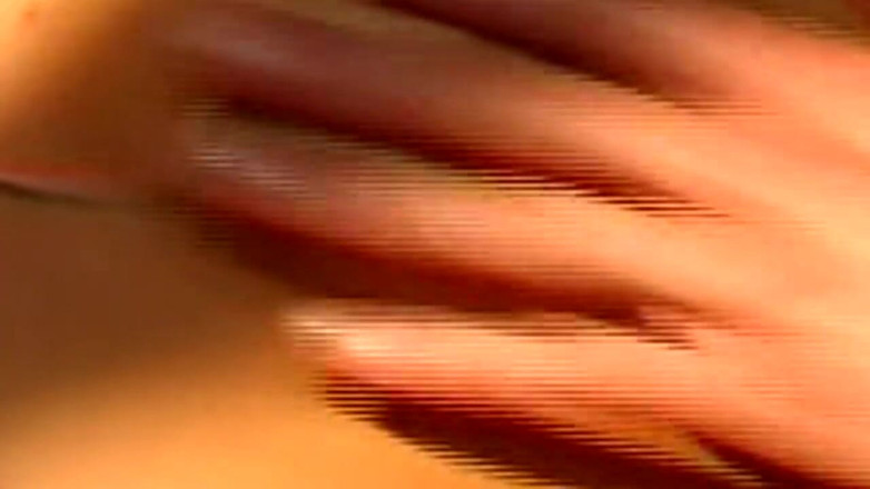 VELVET1984: 激しい肛門ストレッチ後に垂れ落ちる脱出するバラのつぼみ