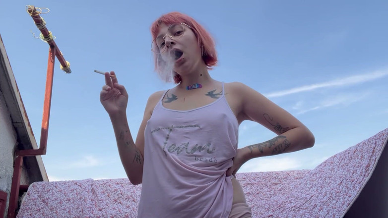lanalovacutie: Smoking-and-teasing-you
