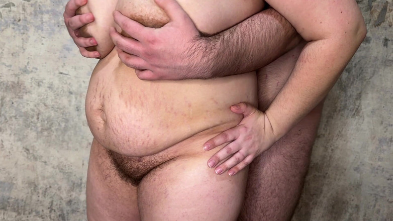 Milky Mari: 已婚女人在与陌生人的三人行中无鞍繁殖性爱 - milky mari