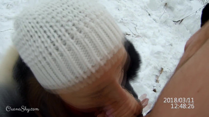 MILF Oxana: Cumwalk in winter