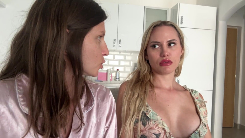 Gina Gerson: Gina Gerson và Maya Rose nói về sự phục tùng...