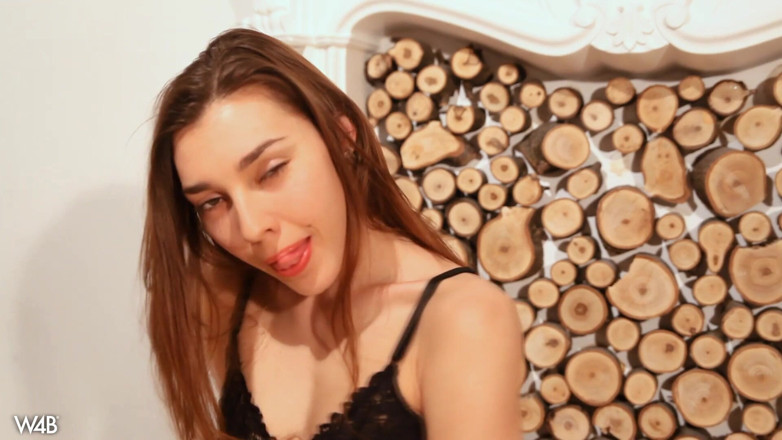 Watch4beauty: Nowa twarz z Kijowa