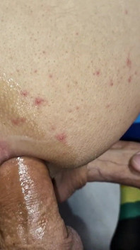Um Estranho Com Esperma Na Bunda De Uma Foda Gostosa Com O Pai