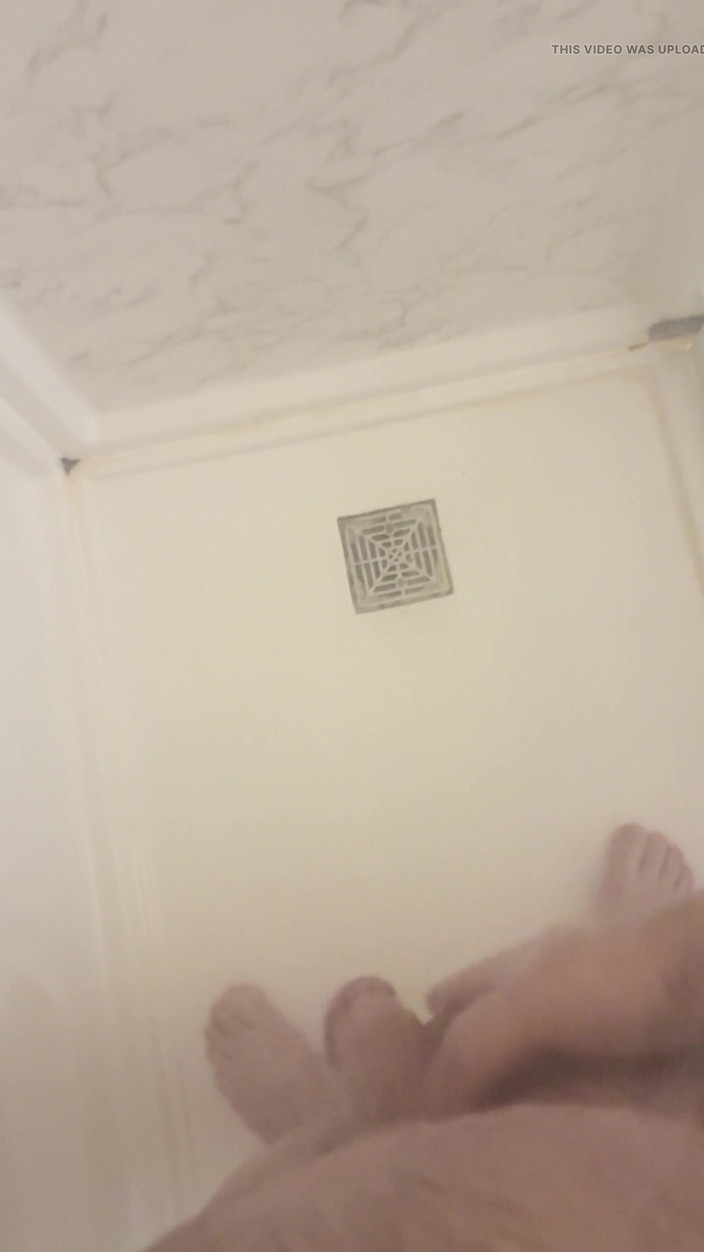 Respawn Daddy: Retired Army Veteran Playing with His Cock in the Shower
