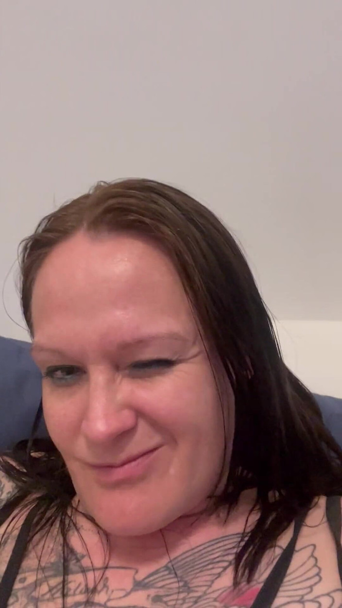 Sinful-Secrets: 私がオナニーしている様子を先行で見せて