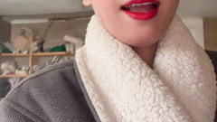 sweethanajapanese: Meando el coño de Hana Sexy en video de grabación...