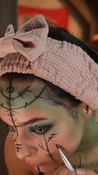 El brillo de cosplay de Alexa para el chat en vivo