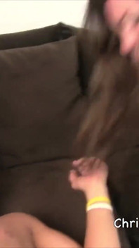 Sexy baculatá Bella Bendz dostane D