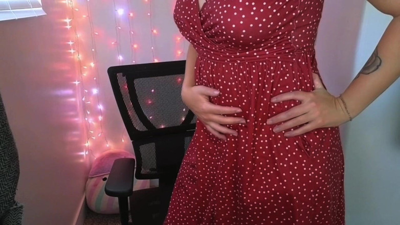 Cassie Curves: Un extraterestru m-a lăsat însărcinată