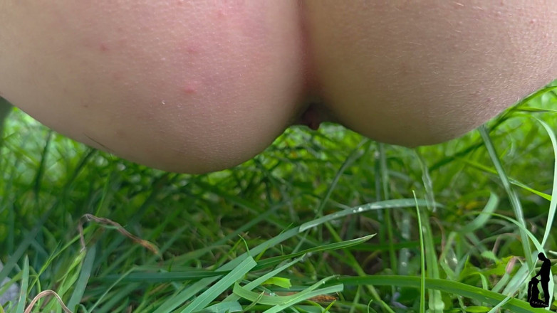 Malou-Nu: He Films Me!! Pee Under Observation