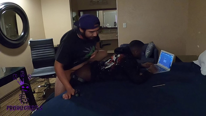 NB Topper: Приключения черных селекционеров 187