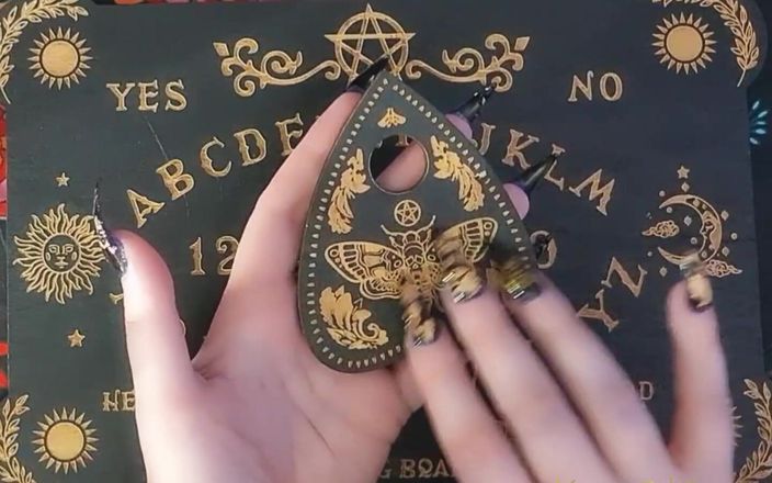 Mxtress Valleycat: Móng tay dài Ouija Asmr