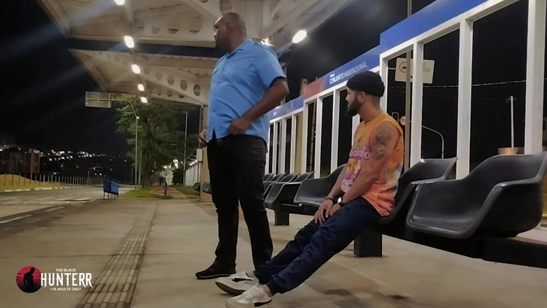 TheBlacKHunterr: Pelayaran di perhentian bas Video pemandu dan penumpang 1