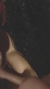 Loira gata é lambida e dedada até o orgasmo