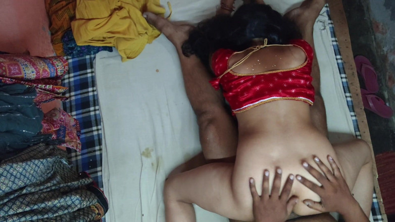 Your meenu raj: Menina indiana gosta de sexo como Kamasutra de seu padrasto