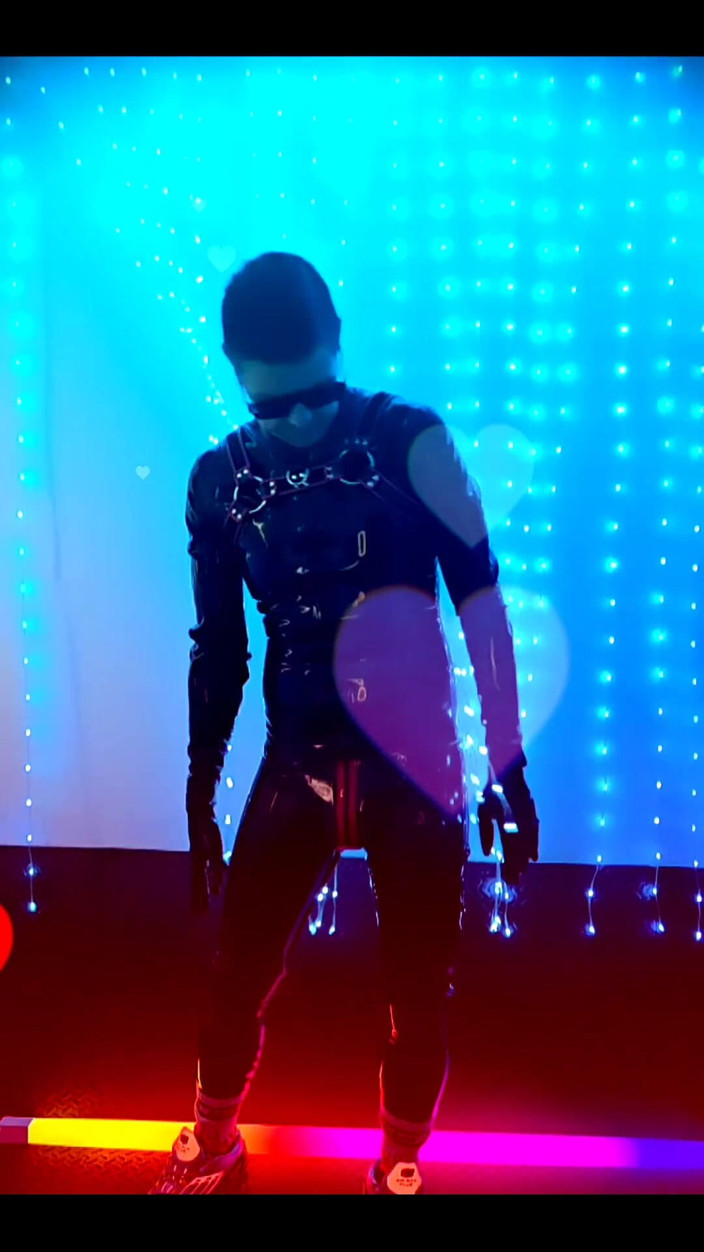 Roman Heart: Vide Clip Outtake