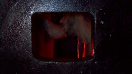 Macho Guys: トム・グリーン、ジョー・ガンナー&イーサン・コルドバ、赤い部屋のゲイ3人組