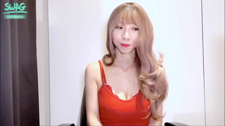 SWAG.live: Yetişkin canlı yayın seçmeleri, mürettebat pembe amcığın içine boşalıyor.
