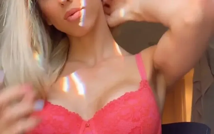 Tia Tizzianni Productions: Cum Strip Me Babe