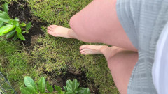 Feet: Chůze naboso po trávě