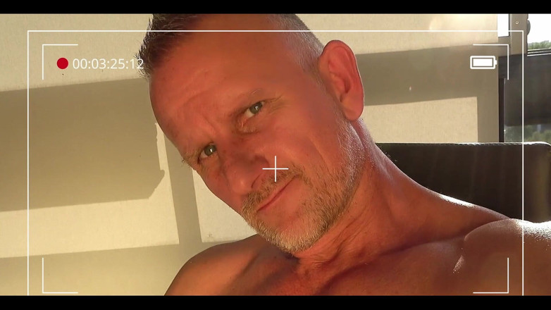AlexBullmann: Camshow