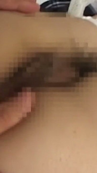 Pembantu rumah remaja si rambut coklat dikongkek mendalam sebelum pancutan muka tebal