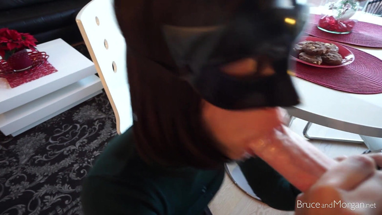 Bruce-and-Morgan: Sperma auf cookie