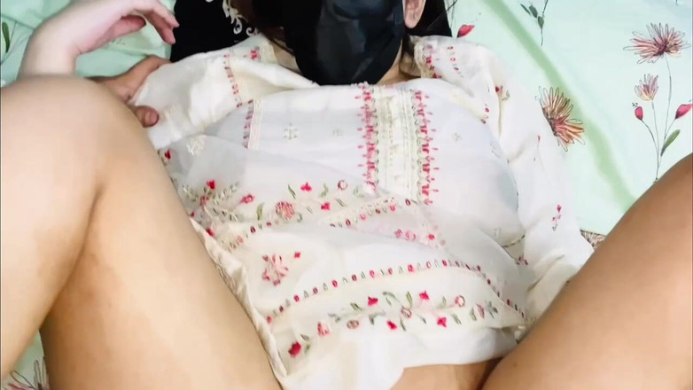 Sarakhan: Último capítulo - culona tetona paquistaní vecina folla duro