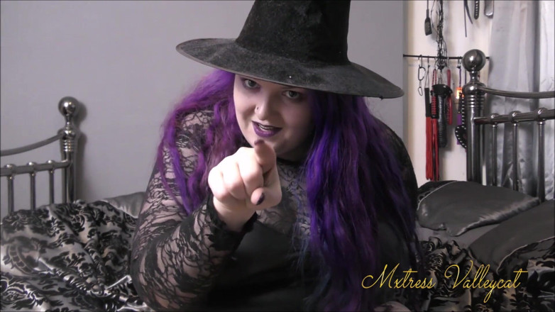 Mxtress Valleycat: Witches feet makes you cum in pants