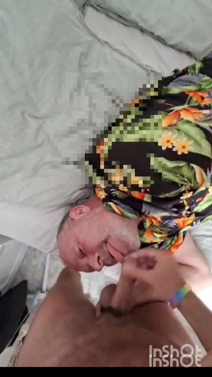 Mozzbear: Daddy's Giving Me a Nice BJ