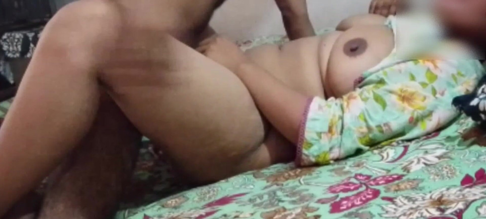 Abida sexy: Aptal bruna ormanda bisiklet kırdı ve amcığıyla onarım için sikişiyor!...