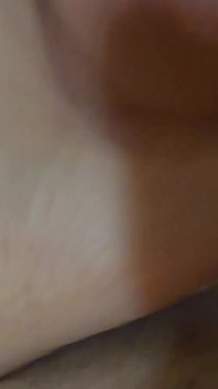 Blowjob cantik dengan zakar besar dan telur
