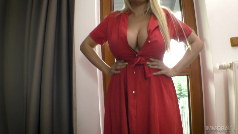 Immoral Live: Мачеха Angel Wicky сквиртует на пасынка