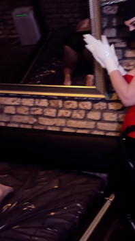 femdom ลับ fucks เขา