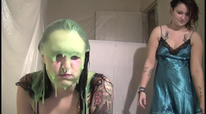 Gunked up girls: Nat sploshed